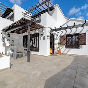 Apartment Playa Bastian 2 Habs, 2 Banos Y Super Terraza, Costa Teguise